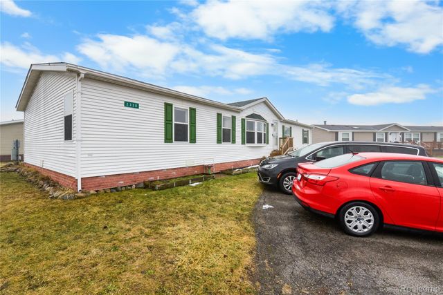 2330 CHARTER OAK Court, Berlin Charter Township, MI 48166