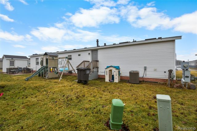 2330 CHARTER OAK Court, Berlin Charter Township, MI 48166