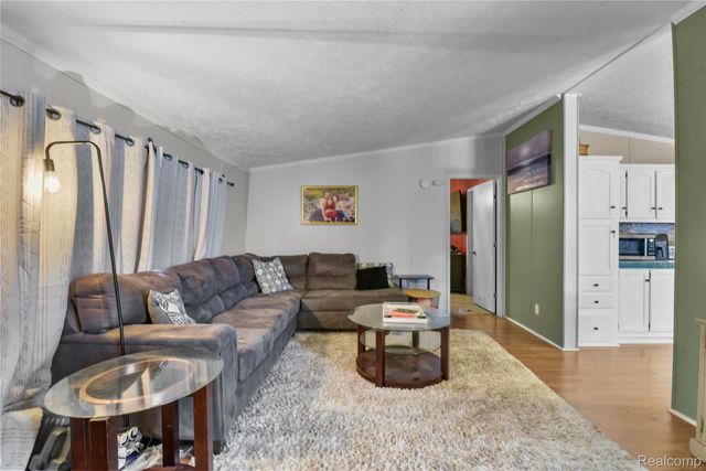 2330 CHARTER OAK Court, Berlin Charter Township, MI 48166