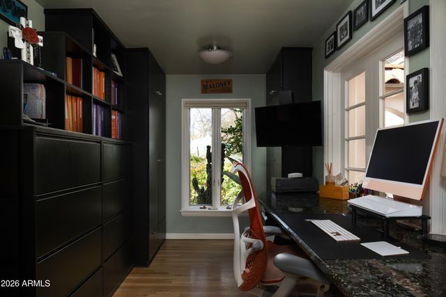 3042 N MANOR Drive E, Phoenix, AZ 85014