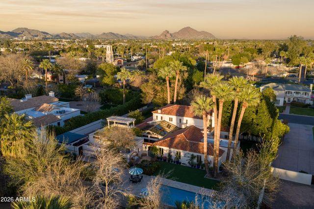 3042 N MANOR Drive E, Phoenix, AZ 85014