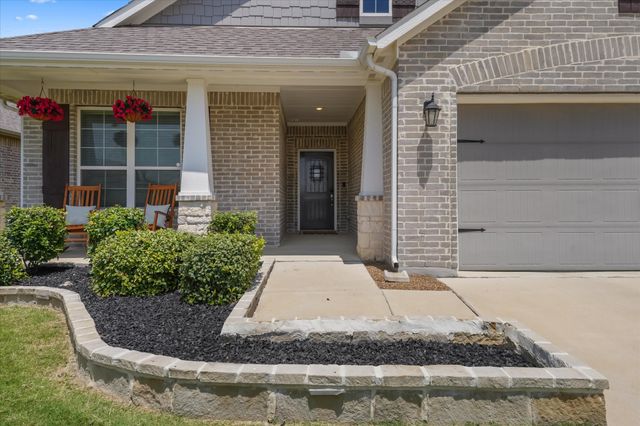 1936 Gill Star Drive, Haslet, TX 76052