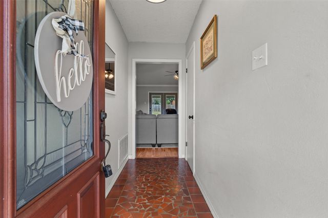 5215 Foxglove Drive, Bossier City, LA 71112