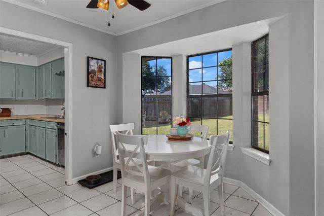 5215 Foxglove Drive, Bossier City, LA 71112