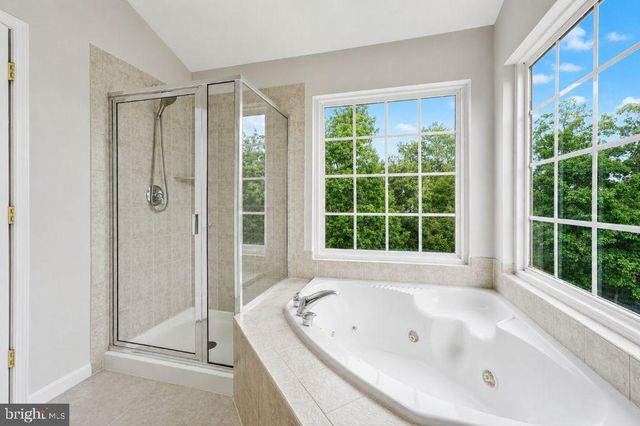 18430 MONTVIEW SQ, Leesburg, VA 20176