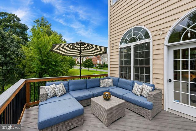 18430 MONTVIEW SQ, Leesburg, VA 20176