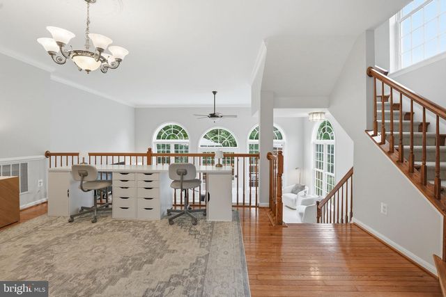 18430 MONTVIEW SQ, Leesburg, VA 20176