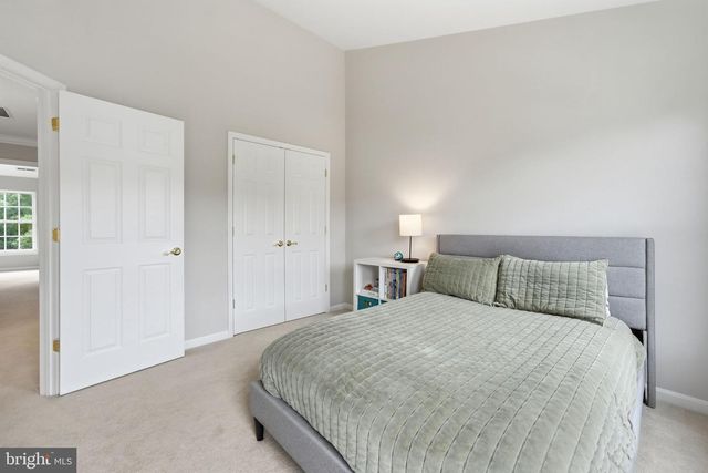 18430 MONTVIEW SQ, Leesburg, VA 20176