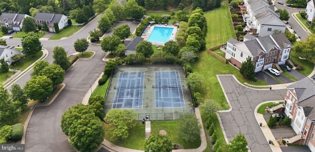 18430 MONTVIEW SQ, Leesburg, VA 20176