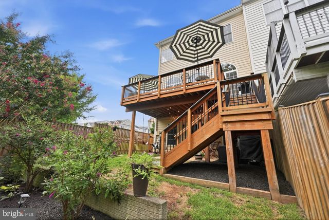 18430 MONTVIEW SQ, Leesburg, VA 20176