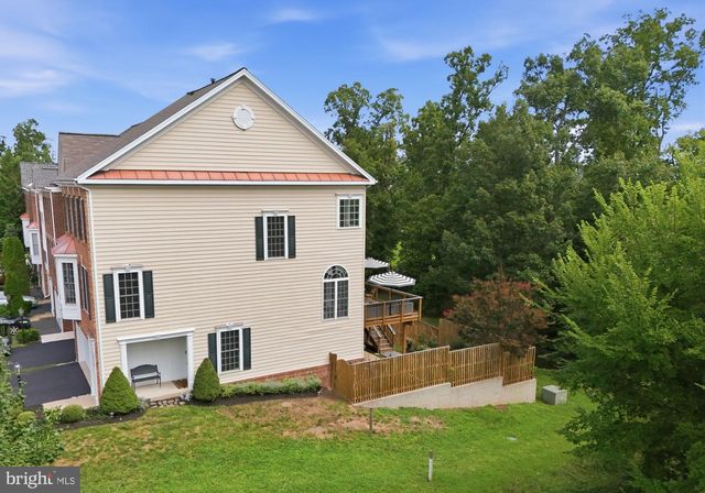18430 MONTVIEW SQ, Leesburg, VA 20176