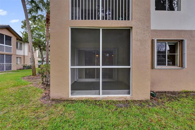 9833 Westview Dr 819, Coral Springs, FL 33076