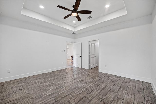 130 E Melville Drive, Crosby, TX 77532