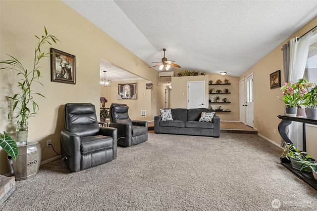 14708 NE 37th Street, Vancouver, WA 98682