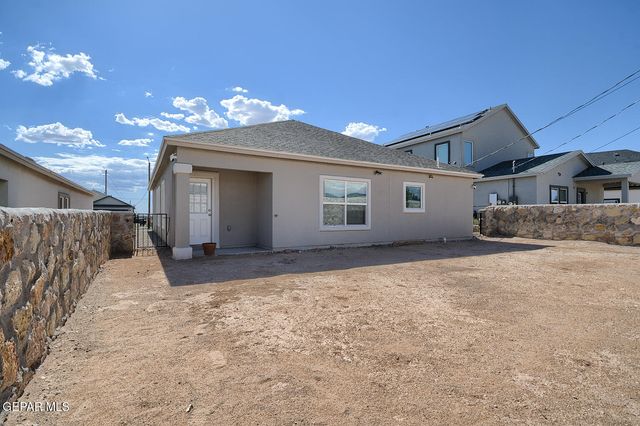8217 HICKERSON Drive, Canutillo, TX 79835
