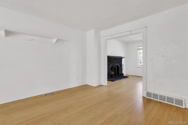 1024 S Mobile Street, Aurora, CO 80017