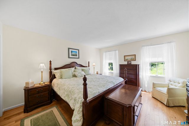 4 Woodbridge Drive 4, Enfield, CT 06082
