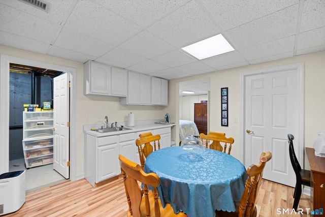 4 Woodbridge Drive 4, Enfield, CT 06082
