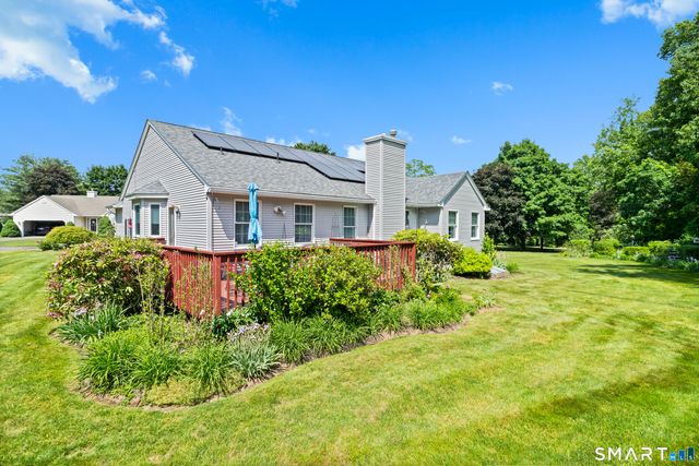 4 Woodbridge Drive 4, Enfield, CT 06082