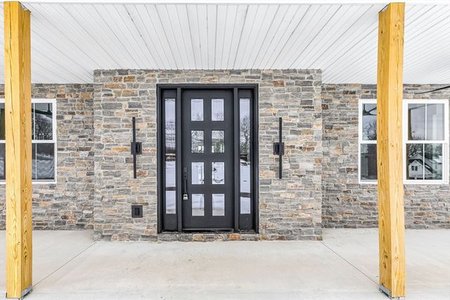 44 Balsam Hill Rd, Ludlow, MA 01056