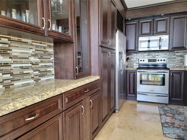 3505 S Ocean Drive 412, Hollywood, FL 33019