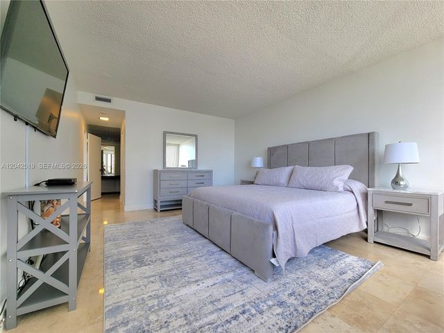 3505 S Ocean Drive 412, Hollywood, FL 33019