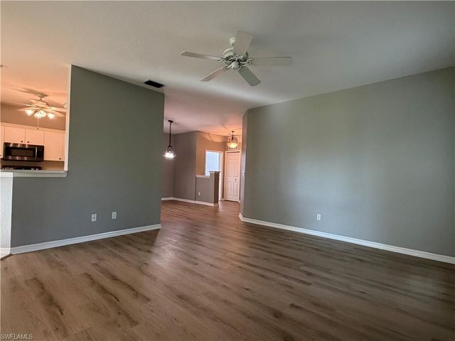 1340 Charleston Square DR 101, Naples, FL 34110