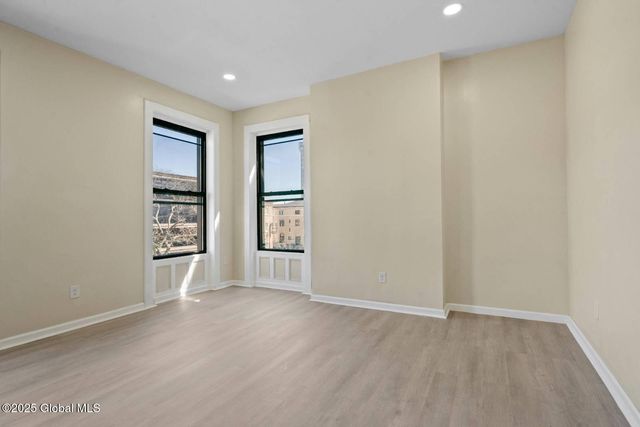 170 Washington Avenue 3A, Albany, NY 12210