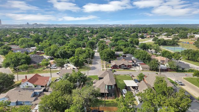 1008 20th Street, Fort Worth, TX 76164