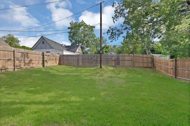 1008 20th Street, Fort Worth, TX 76164
