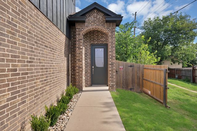 1008 20th Street, Fort Worth, TX 76164