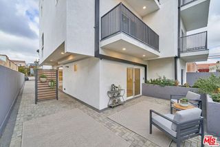 1108 Queen Anne Avenue, Los Angeles, CA 90019