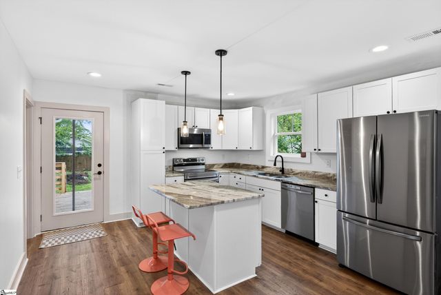 9 Mcdade Street, Greenville, SC 29611