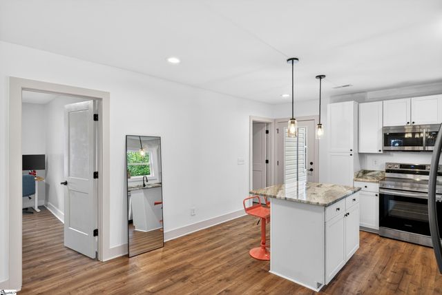 9 Mcdade Street, Greenville, SC 29611