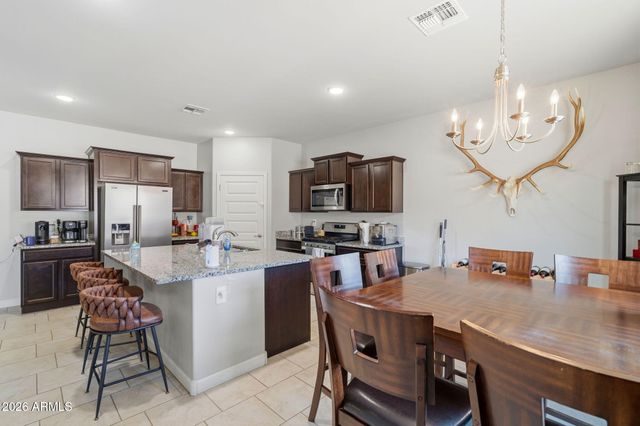 483 W WELDON Street, Vail, AZ 85641