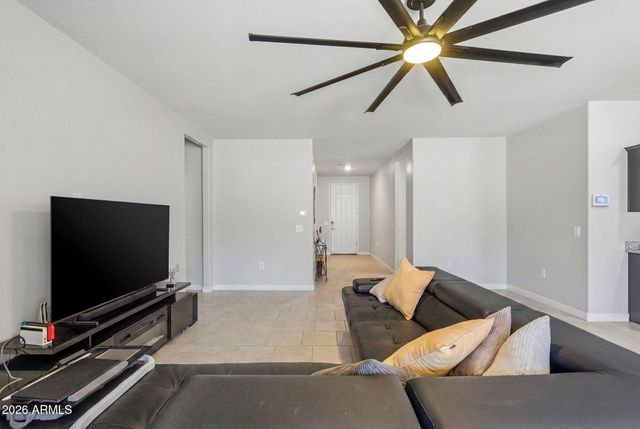 483 W WELDON Street, Vail, AZ 85641