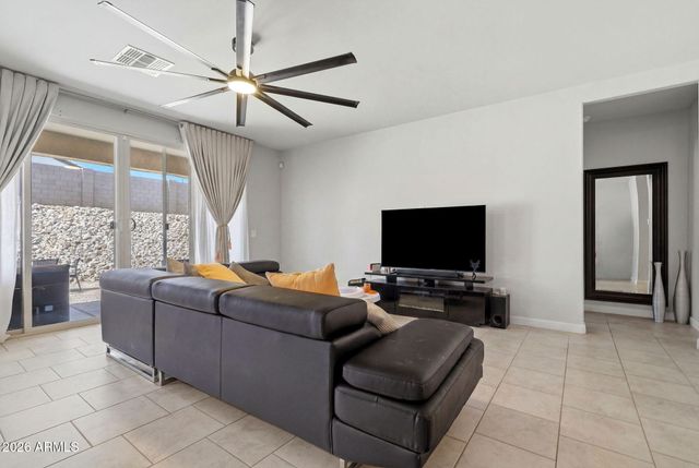 483 W WELDON Street, Vail, AZ 85641