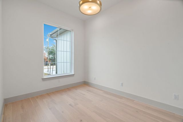 3812 E Port Ridglea Court, Granbury, TX 76049