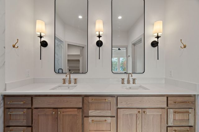 3812 E Port Ridglea Court, Granbury, TX 76049