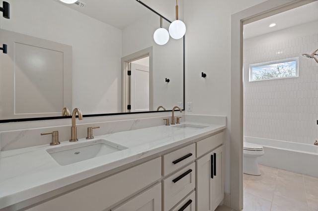 3812 E Port Ridglea Court, Granbury, TX 76049