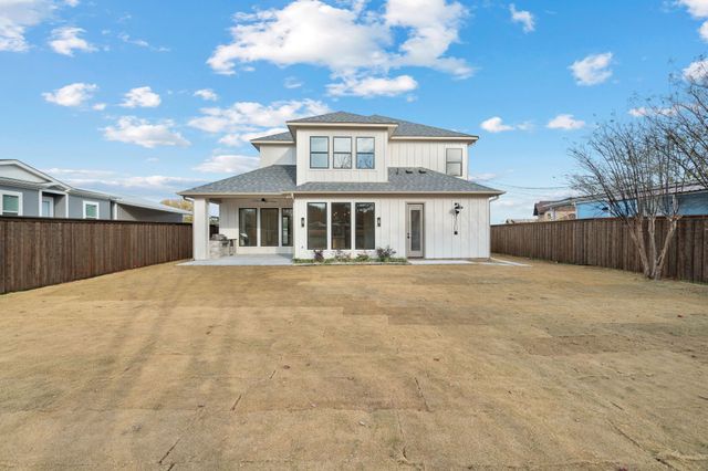 3812 E Port Ridglea Court, Granbury, TX 76049