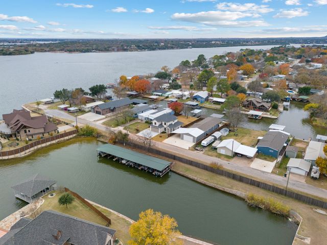 3812 E Port Ridglea Court, Granbury, TX 76049