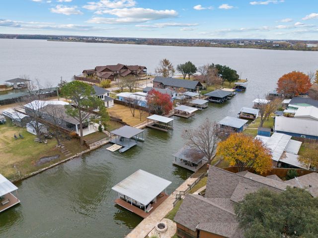 3812 E Port Ridglea Court, Granbury, TX 76049