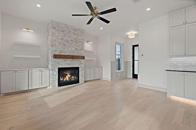 3812 E Port Ridglea Court, Granbury, TX 76049