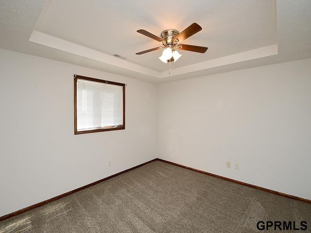 12135 Lisa Circle, Omaha, NE 68137