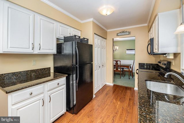 4321 NEW HAMPSHIRE DR, Harrisburg, PA 17112
