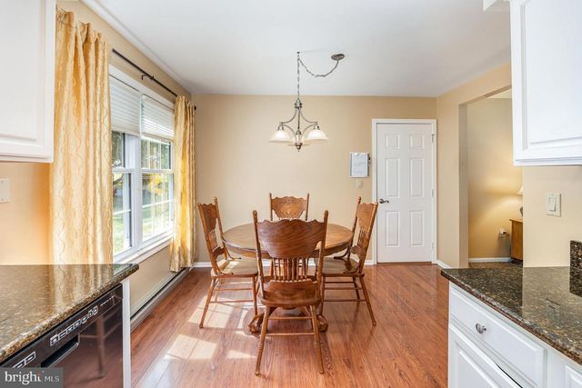 4321 NEW HAMPSHIRE DR, Harrisburg, PA 17112