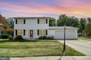 4321 NEW HAMPSHIRE DR, Harrisburg, PA 17112
