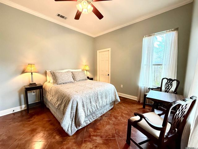 9528 Sawgrass Dr, Denham Springs, LA 70726