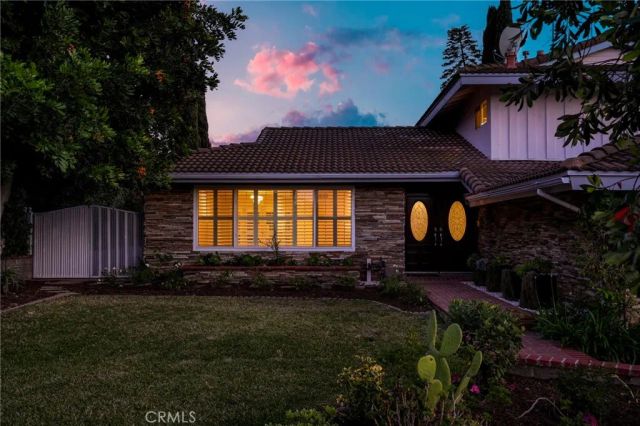 25182 Vespucci, Laguna Hills, CA 92653